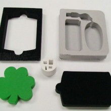  東莞純美服飾輔料有限責任公司 主營 燙圖加工 工藝品燙鉆